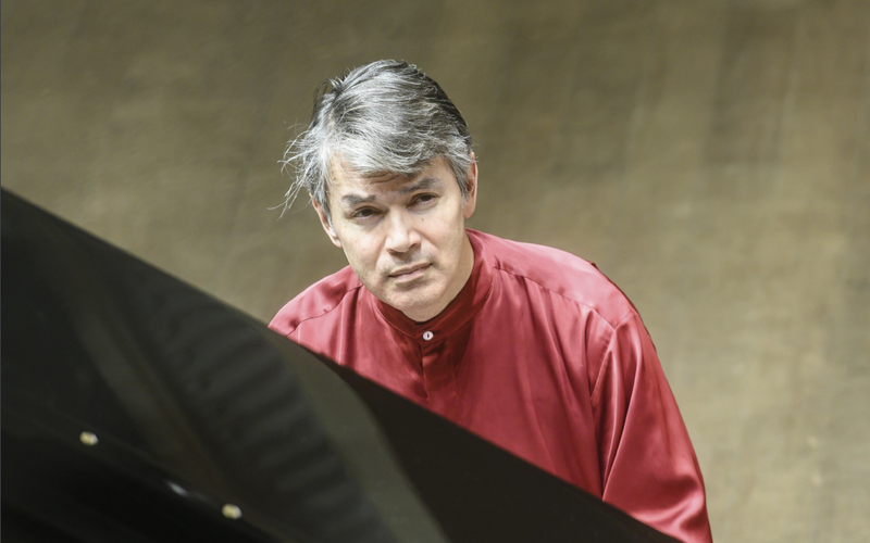Pietro De Maria's Captivating Performance at Teatro Comunale di Ferrara